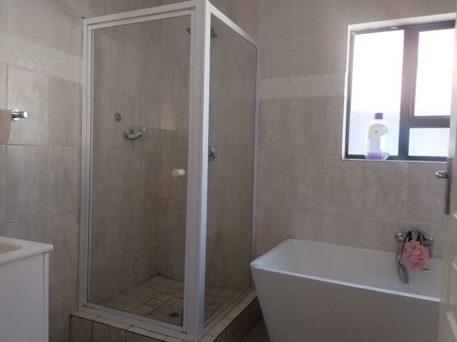 4 Bedroom Property for Sale in Waterkloof North West